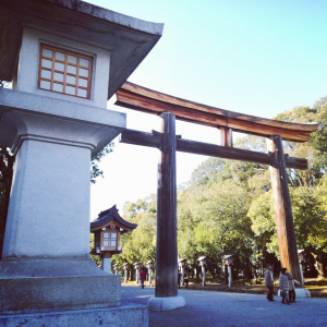 橿原神宮の鳥居の写真
