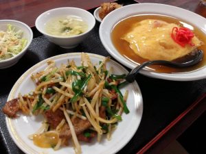ニラレバと天津飯の台湾料理裕福、橋本市でらんちならここ、ガテン系